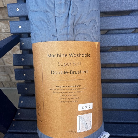 Becky Cameron NIP Full & Queen Blue Quilt Set - Picture 3 of 4